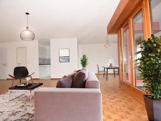 3 Zimmer, 102 m², 2. Stock