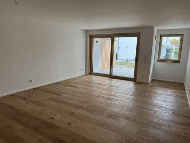 3 Zimmer 108 m² 1.800 € Kaltmiete Wohnungen in Rosenheim