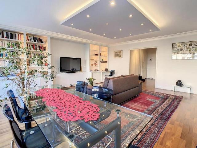 3 Zimmer, 108 m², 2. Stock