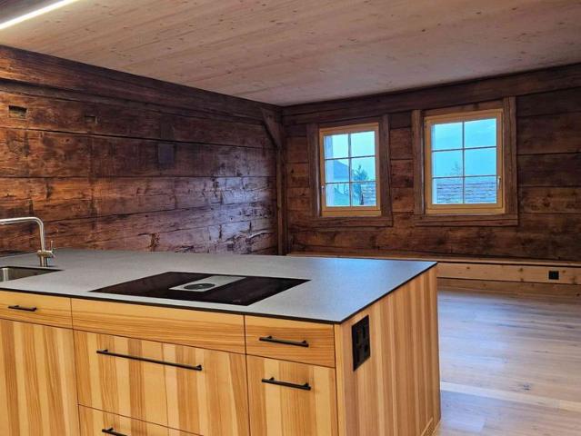 3 Zimmer, 117 m², 1. Stock