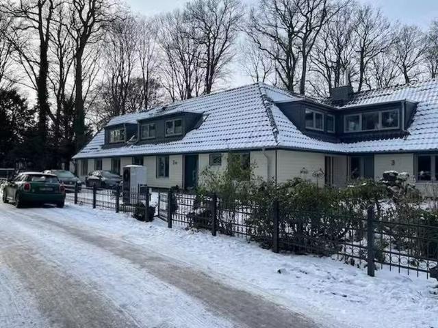 3 Zimmer 119 m² 1.300 € Kaltmiete Wohnungen in Schwanewed.