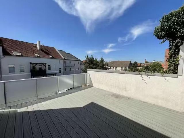 3 Zimmer 121 m² 1.030 € Kaltmiete Wohnungen in Burg bei.