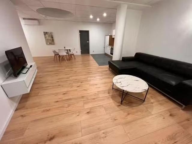3 Zimmer 122 m² 775 € Kaltmiete Wohnungen in Bernburg Sa.