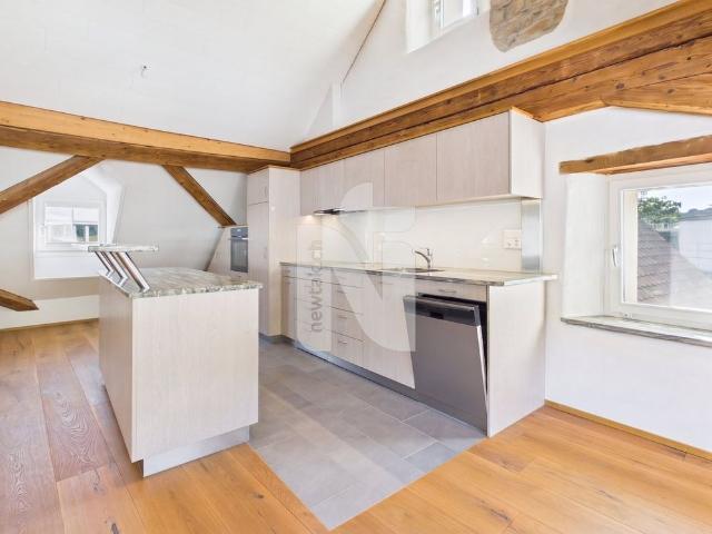 3 Zimmer, 130 m², 2. Stock