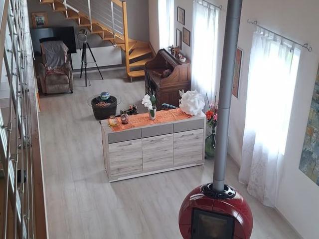 3 Zimmer, 150 m²