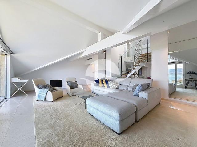 3 Zimmer, 156 m², 2. Stock