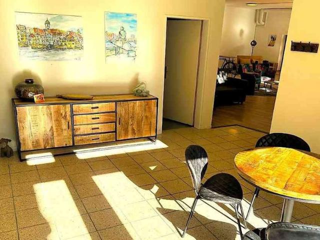 3 Zimmer, 170 m², EG