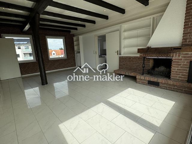 3 Zimmer. 2 Bäder. EBK. Balkon & Terrasse. Achim Uphusen