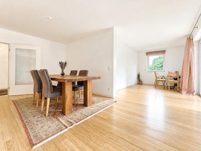 3 Zimmer Traumwohnung in perfekter Ortskernlage von Wellingsbüttel!