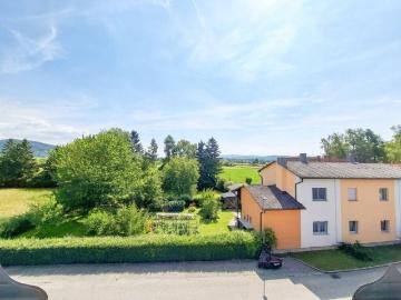 3 Zimmer Traumwohnung mit Balkon in Krummnussbaum