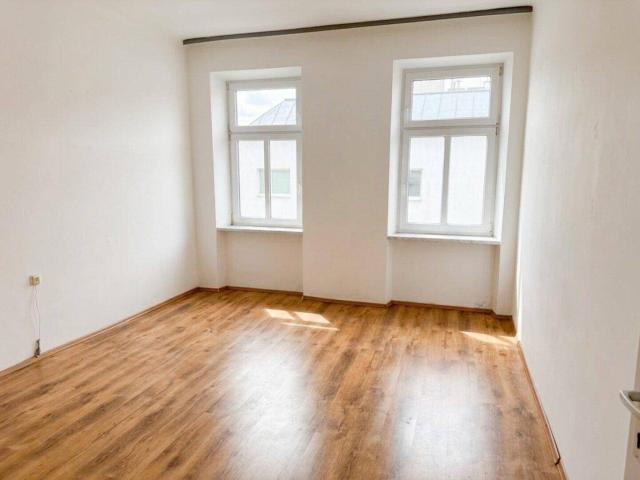 3 Zimmer U1 Troststraße Blick auf die Alpengasse 2 Eingänge möglich!
