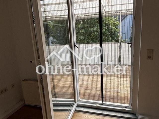 3 Zimmer, überdachter Balkon, ruhiges Haus, EBK, Tageslichtbad mit Wanne und Dusche