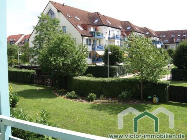 3 Zimmer Whg. mit Balkon, Wannenbad, Gäste WC, Stellplatz in ruhiger Wohnanlage