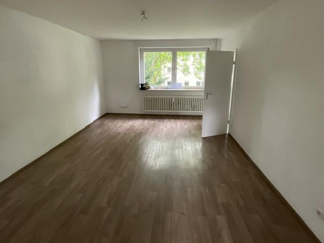 3 Zimmer Wohntraum in Duisburg Wanheimerort – Bodenbelag & Duschbad inklusive