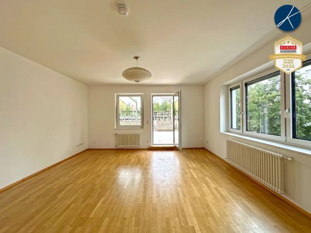 Zentrum: 3 Zimmer Wohnung mit 57 m² Terrasse / Garage möglich