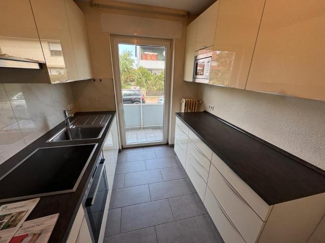 3 Zimmer Wohnung mit 2 Balkonen, Gartenanteil & Garage