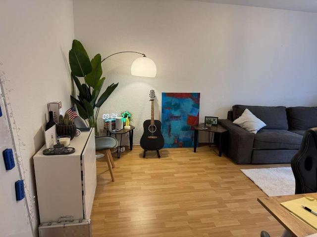 3 Zimmer Wohnung mit 2 Balkonen und Garage