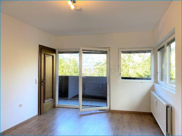 3 Zimmer Wohnung mit 2 Balkonen