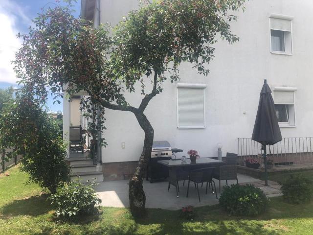3 Zimmer Wohnung mit Terrasse und Garage