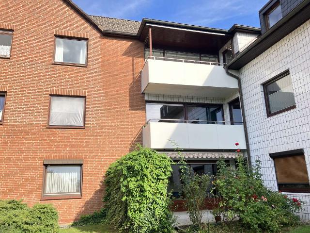 3 Zimmer Wohnung mit Terrasse und herrlich ruhig gelegen !