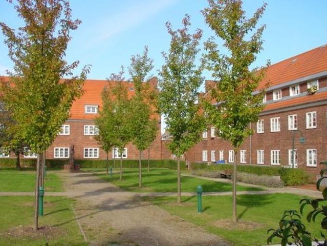 3 Zimmer Wohnung mit Badewanne im historischen Demmlerhof