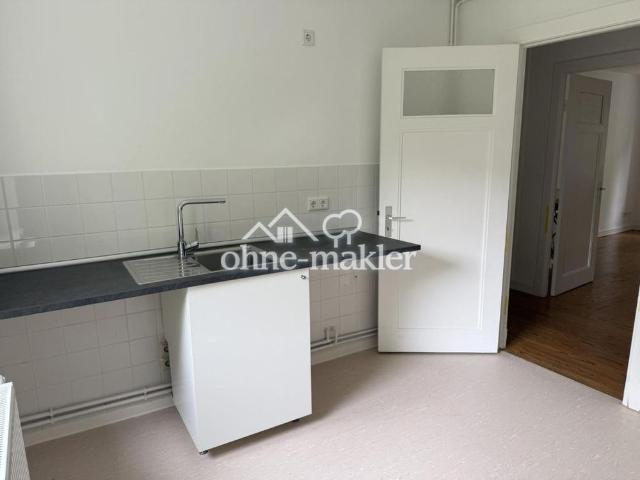 3 Zimmer Wohnung mit Balkon