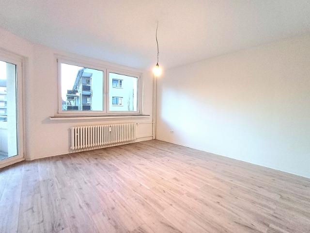 3 Zimmer Wohnung mit Balkon