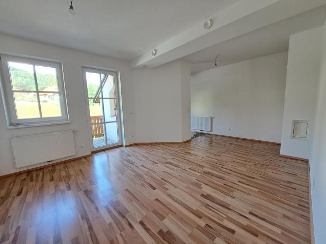 3 Zimmer Wohnung mit Balkon!