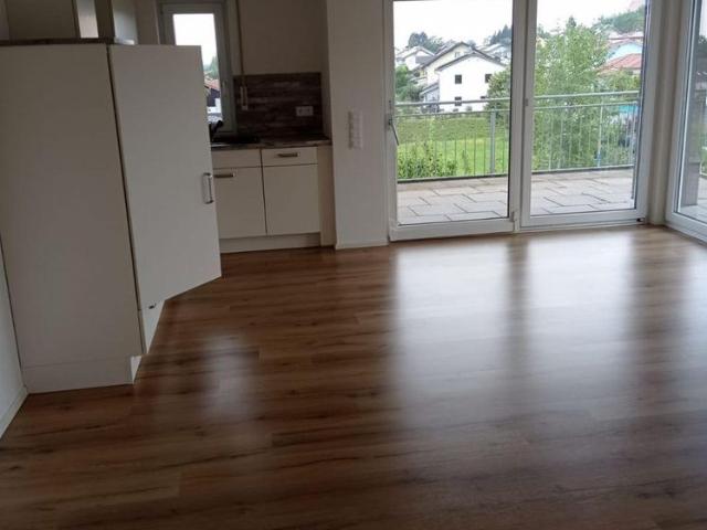 3 Zimmer Wohnung mit Balkon !