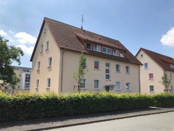 3 Zimmer Wohnung mit Balkon!