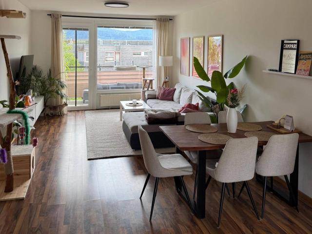3 Zimmer Wohnung mit Balkon