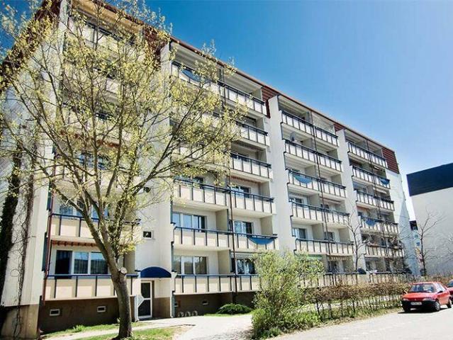 Mit großem Balkon