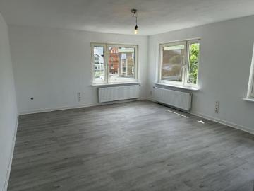 3 Zimmer Wohnung mit Balkon!