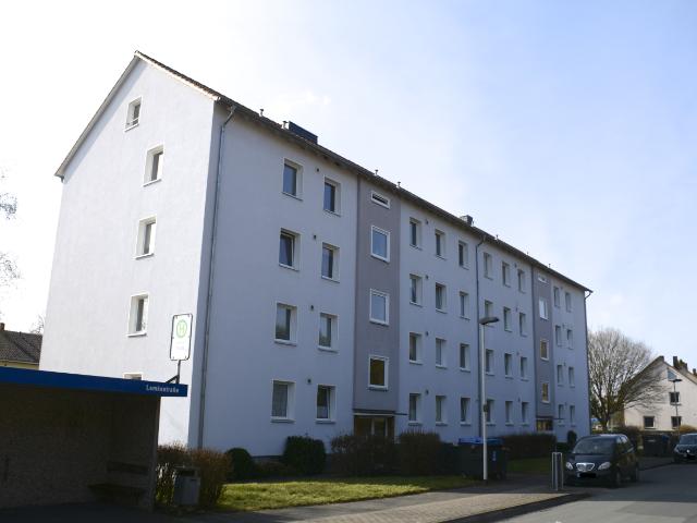 3 Zimmer Wohnung mit Balkon
