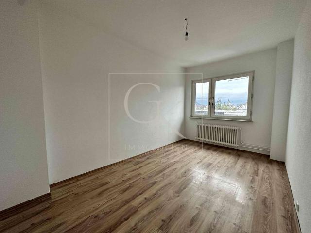 3 Zimmer Wohnung mit Balkon