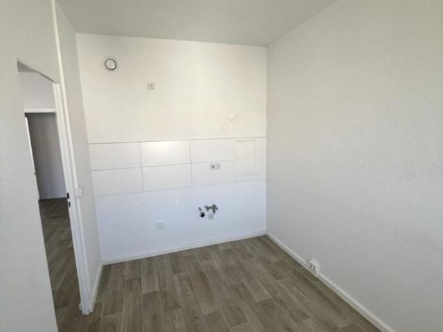 3 Zimmer Wohnung mit Balkon