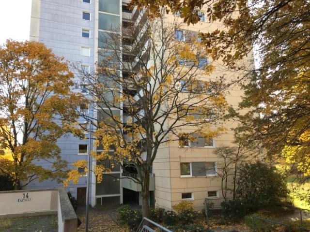 3 Zimmer Wohnung mit Balkon, Aufzug und Keller in Wiesbaden