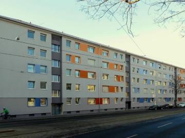 3 Zimmer Wohnung mit Balkon im 3. Stock