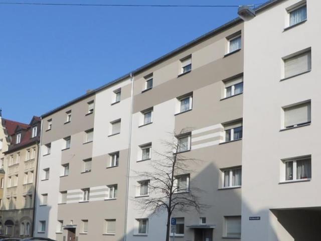 3 Zimmer Wohnung mit Balkon im 3. Stock ohne Aufzug