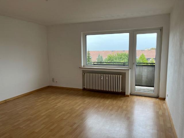 3 Zimmer Wohnung mit Balkon in ruhiger und dennoch zentraler Lage!