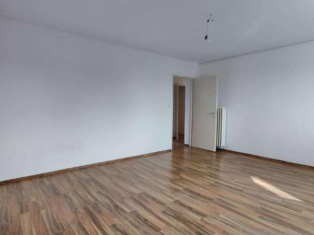 3 Zimmer Wohnung mit Balkon inkl. EBK