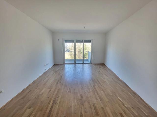 3 Zimmer Wohnung mit Balkon, Top 15
