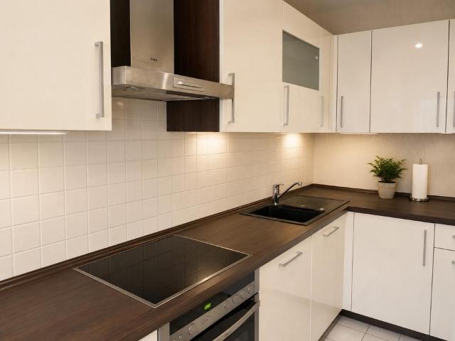 3 Zimmer Wohnung mit Balkon & Tiefgaragenstellplatz in Leimen