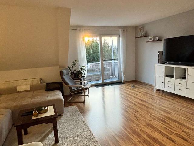 3 Zimmer Wohnung mit Balkon und Einbauküche sowie Stellplatz in Rain
