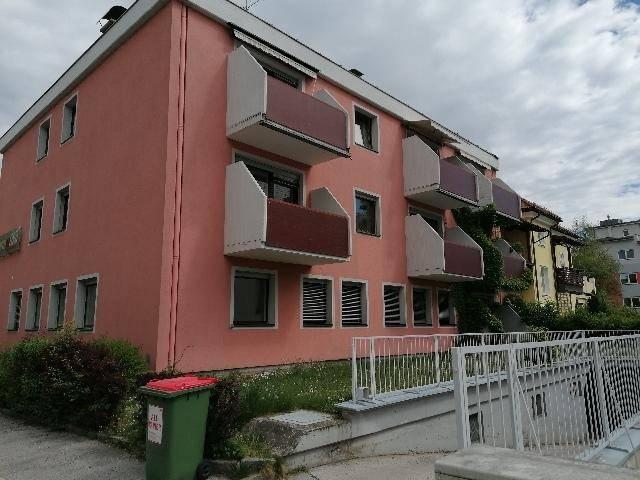 3 Zimmer Wohnung mit Balkon und Garage
