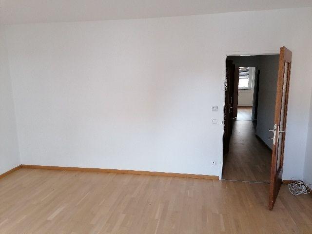 3 Zimmer Wohnung mit Balkon und Garage