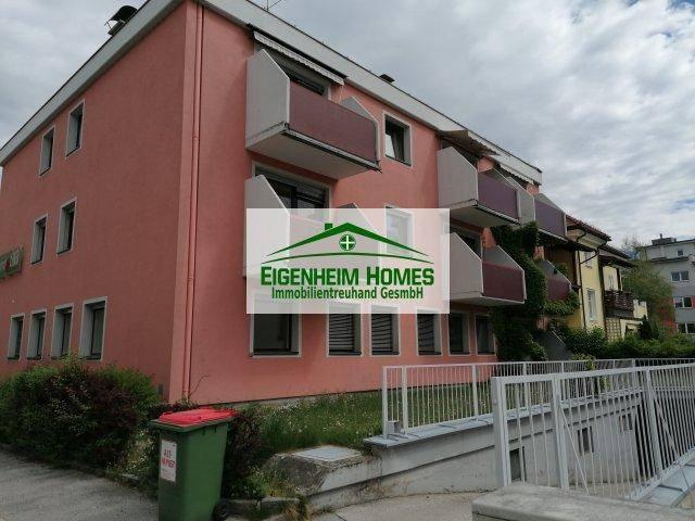 3 Zimmer Wohnung mit Balkon und Garage