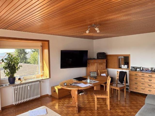 3 Zimmer Wohnung mit Balkon und Garage + Stellplatz