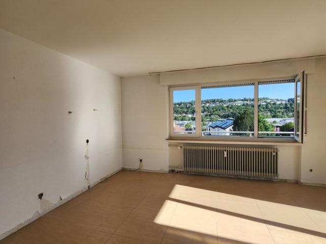 3 Zimmer Wohnung mit Balkon und Kachelofen – Erstbezug nach Kernsanierung