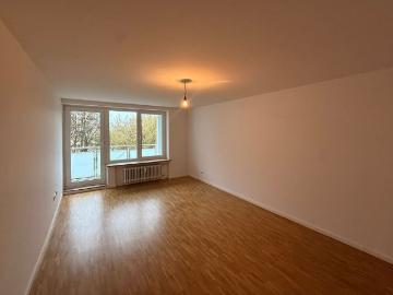 3 Zimmer Wohnung mit Balkon und Parkblick in Haar Jagdfeldring